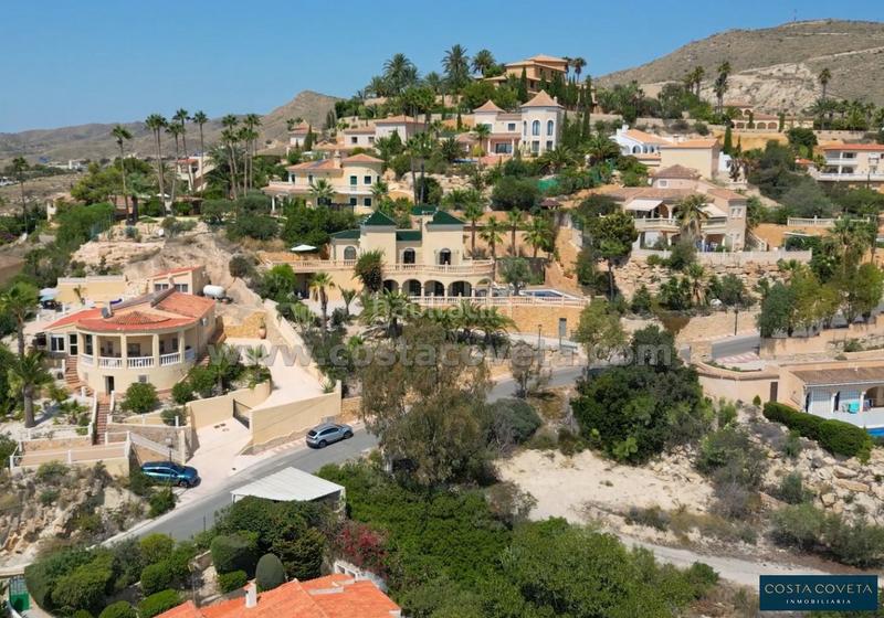 Foto a3e23f28-81ad-4331-956d-a3183959a160. Casa a oslo 7 a Pueblo Español-Coveta Fumá Campello (el)