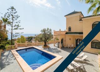 Maison  Oslo 7. Espectacular chalet mediterraneo rodeado de vistas al mar