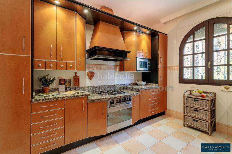 Foto a606df32-d9cd-4a9a-8492-f405f62b32e5. Casa a oslo 7 a Pueblo Español-Coveta Fumá Campello (el)