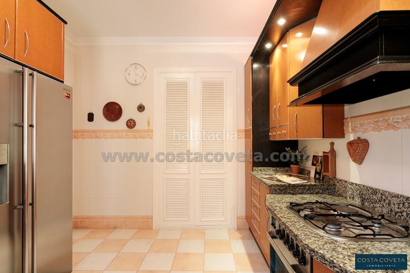 Foto ad8ac7cb-bd2a-49dc-89cd-b79bb2baa154. Casa a oslo 7 a Pueblo Español-Coveta Fumá Campello (el)