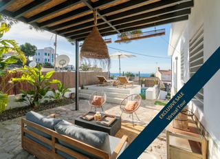 Maison à Osca d' 9. Acogedor chalet con vistas al mar en coveta fumá