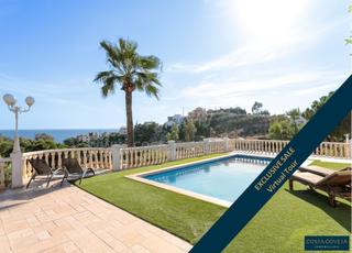 Casa  Oslo 4. Magnifico chalet independiente con idilicas vistas al mar