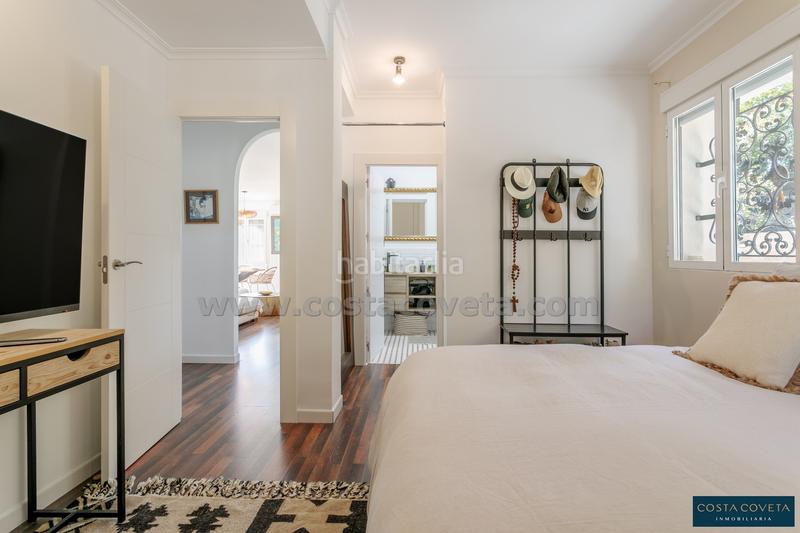 Foto ff2ecf1c-76d1-45c9-aa90-973eefc95c96. Casa a oslo 4 a Pueblo Español-Coveta Fumá Campello (el)