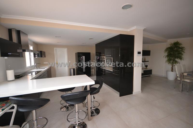 Foto a5ed715e-6e05-40ea-b73d-50c1d6da744c. Maison avec parking piscine dans Pueblo Español-Coveta Fumá Campello (el)