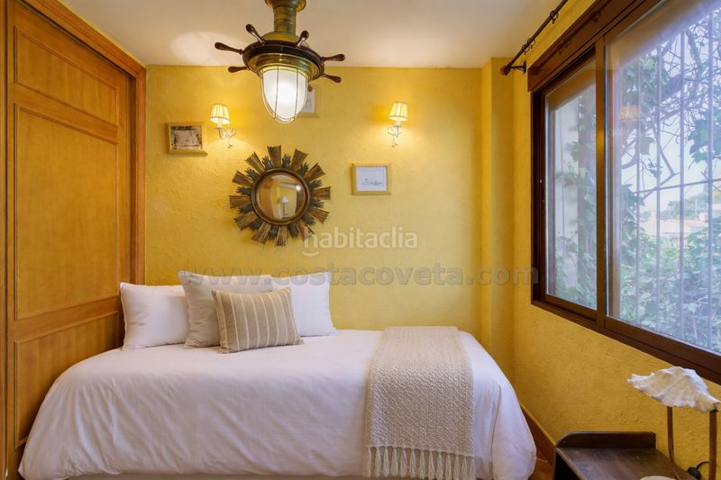 Foto 9bd19a00-f01c-484b-b3a5-76f6d710a1c6. Casa a osca d' 10 a Pueblo Español-Coveta Fumá Campello (el)