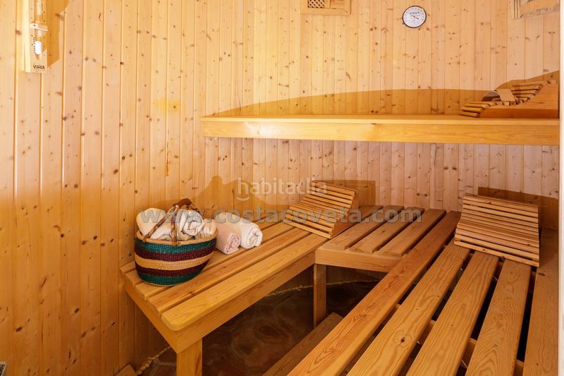 Foto 5a43d908-7c00-4056-ad01-f9c4547ce2c0. Casa amb calefacció aparcament piscina a Relleu