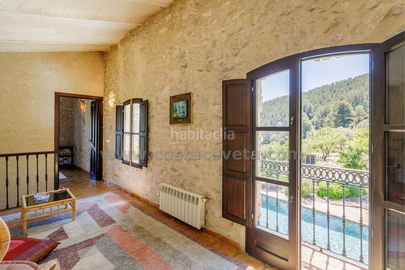Foto 7fb9720a-0945-4113-b078-2a432a86bcd8. Casa amb calefacció aparcament piscina a Relleu