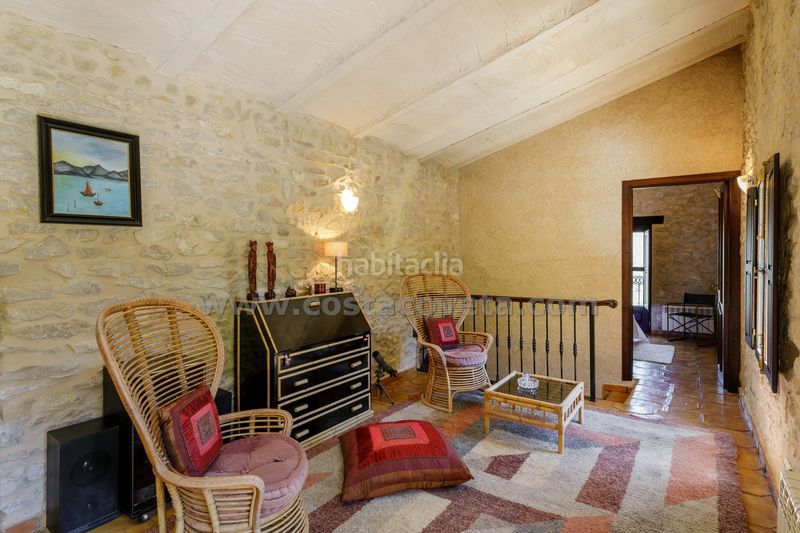 Foto bdeebd14-a5e4-4070-ab76-3005c4602be7. Casa amb calefacció aparcament piscina a Relleu