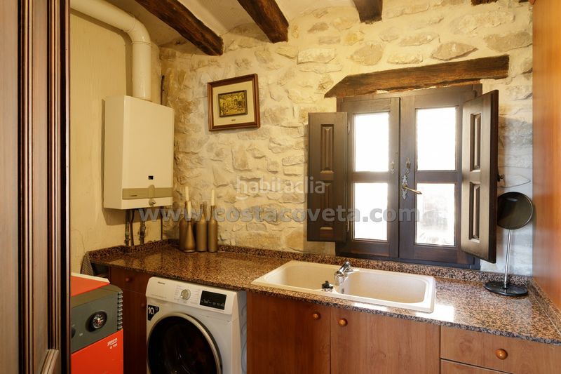 Foto c2d8c930-eb49-4b85-8b23-2d449d78e18b. Casa amb calefacció aparcament piscina a Relleu