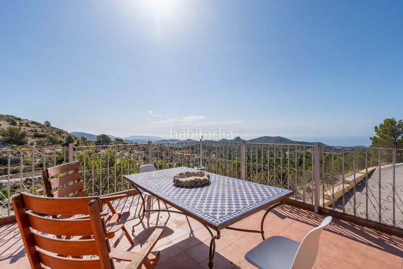 Foto 5f4c1b89-ab30-4be0-8233-cae5c00e5576. Casa amb aparcament a Relleu