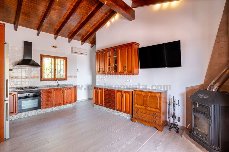 Foto b1639675-a8c2-4147-9b2c-d7a8ae5b99d0. Casa amb aparcament a Relleu