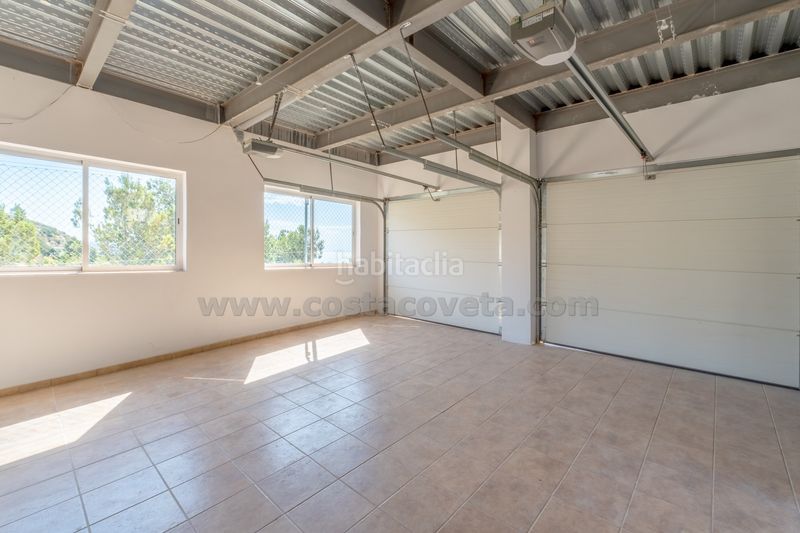 Foto fa2383f9-890d-4a44-ae59-e1642632d175. Casa amb aparcament a Relleu