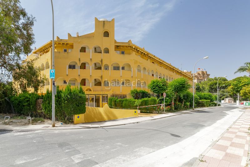 Foto 21dd0d05-e5b6-4c81-a15f-7f8766957753. Apartament amb piscina a Pueblo Español-Coveta Fumá Campello (el)