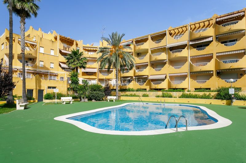 Foto 384e6df3-d09b-4691-9c6c-ddd9efcccb91. Apartament amb piscina a Pueblo Español-Coveta Fumá Campello (el)