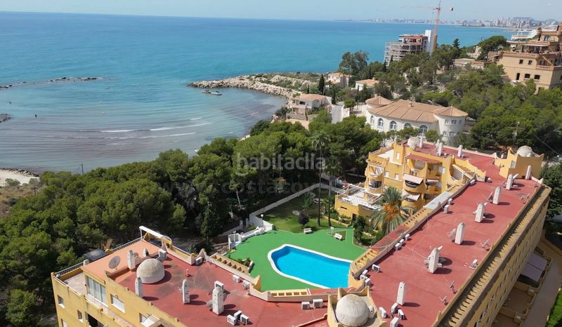 Foto 4686e579-95c1-4443-bcea-7d50b00a2ebd. Apartament amb piscina a Pueblo Español-Coveta Fumá Campello (el)