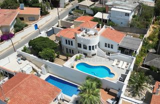 Casa en Torrent 8. Exclusivo chalet mediterraneo con espectaculares vistas al mar