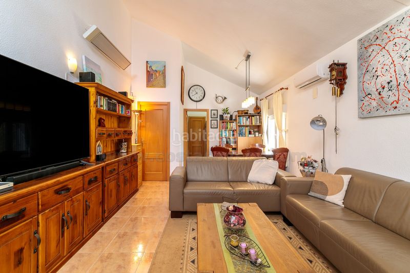 Foto b222ce54-7423-4fe1-a98a-24fd016c62fb. Casa aparellada a morret de cabot el 3 a Aigües