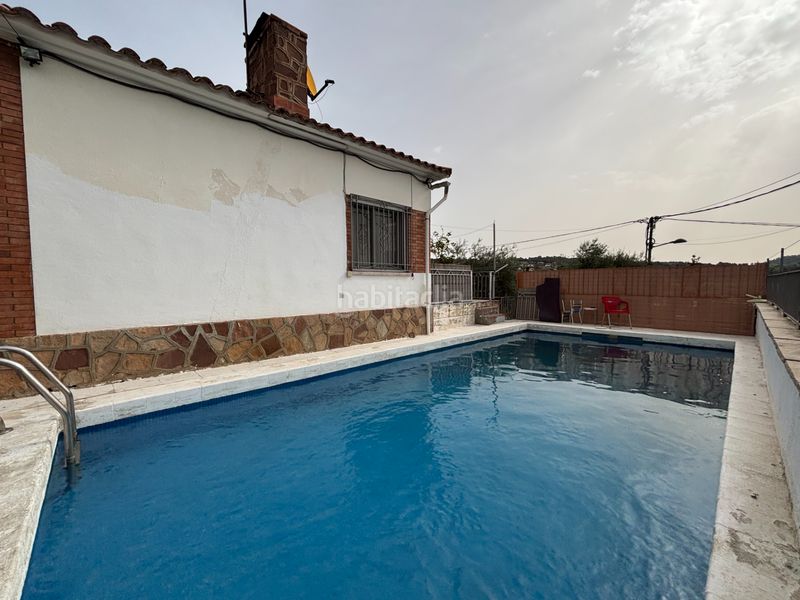 Foto c2e79b02-0e67-4c09-9671-f28c800eb227. Xalet amb xemeneia calefacció aparcament piscina a Caldes de Montbui