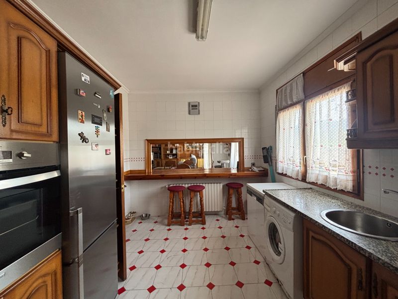 Foto 014d3b8a-7abf-499b-880f-dd32d3ac80e7. Casa amb xemeneia aparcament a Sant Vicenç de Castellet
