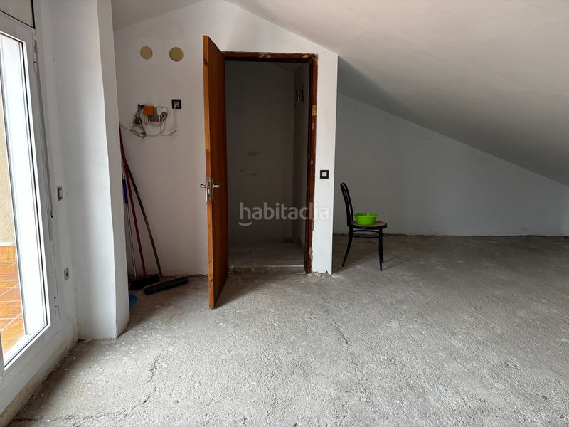 Foto 1c2da98b-5739-4104-8f75-cd5ef5107c61. Casa amb xemeneia aparcament a Sant Vicenç de Castellet