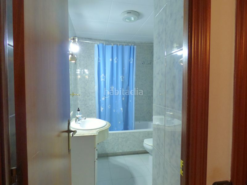 Foto 4db377e3-533f-4924-bd66-d8cf47cd744e. Casa amb xemeneia aparcament a Sant Vicenç de Castellet
