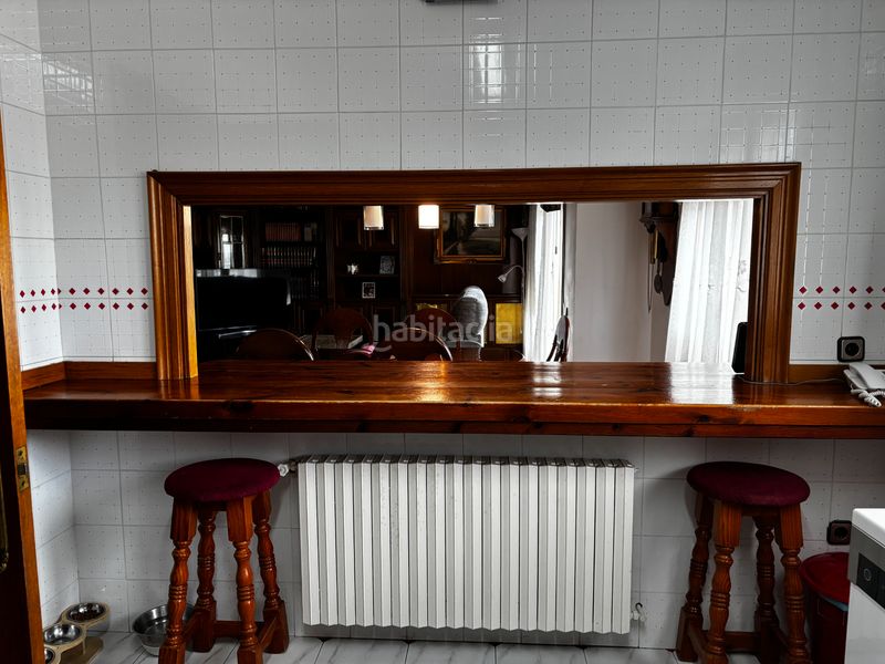 Foto f8dc9b9c-7167-44b7-8844-e3f264205538. Casa amb xemeneia aparcament a Sant Vicenç de Castellet