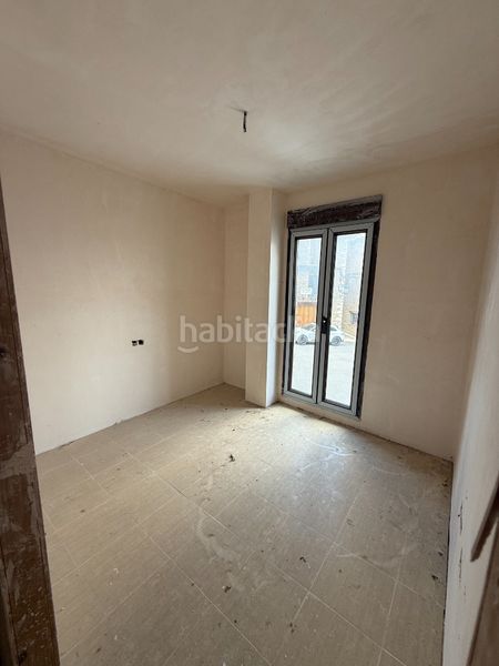 Foto 4755611c-cc78-4de1-8387-f32bd43b15fa. Edifici a calle san luis 11 a Cinctorres