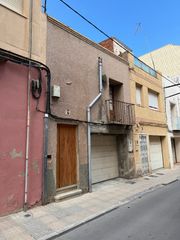 Casa adosada en Carrer de sant sebasti� 9. 