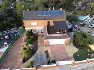 Chalet  Carrer 17. Espectacular casa a 4 vientos con ascensor, piscina interior, sa
