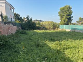 Terreny residencial  Carrer de la rosa dels vents. Extraodinario terreno en muy buena zona de castellgal