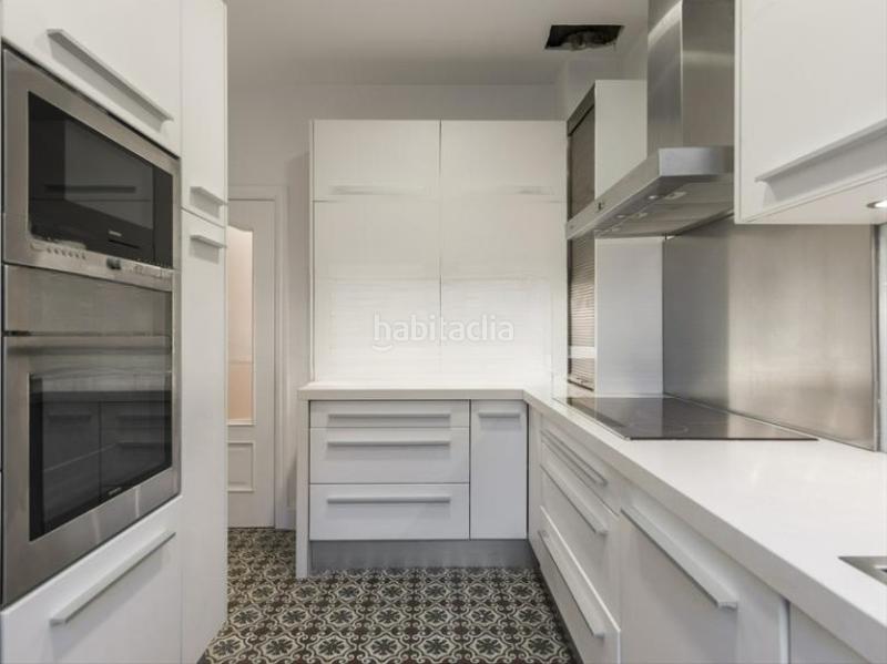 Foto a0afc165-6221-42f6-b373-586064805430. Alquiler piso moderno piso recién reformado en Trafalgar Madrid
