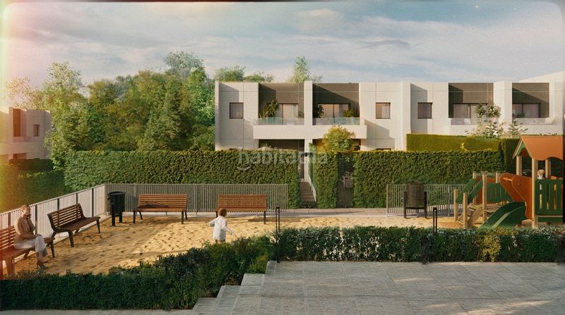 Foto ddd3ebeb-b203-42c2-8f74-1b00396d138f. Casa adossada 268m<sup>2</sup> a El Pijorro Navalcarnero