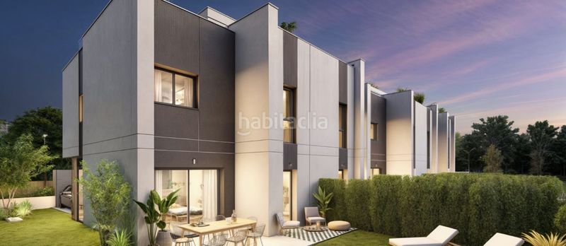 Foto 35c9cc6c-b970-4aea-a4cf-b7bd729acb46. Casa adossada 207m<sup>2</sup> amb aparcament a Sur - PAU 4 Móstoles