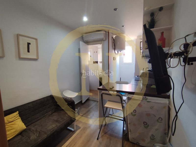 Foto c7108e7c-6a30-4442-82bd-7f57142398d6. Pis a Collblanc Hospitalet de Llobregat (L´)