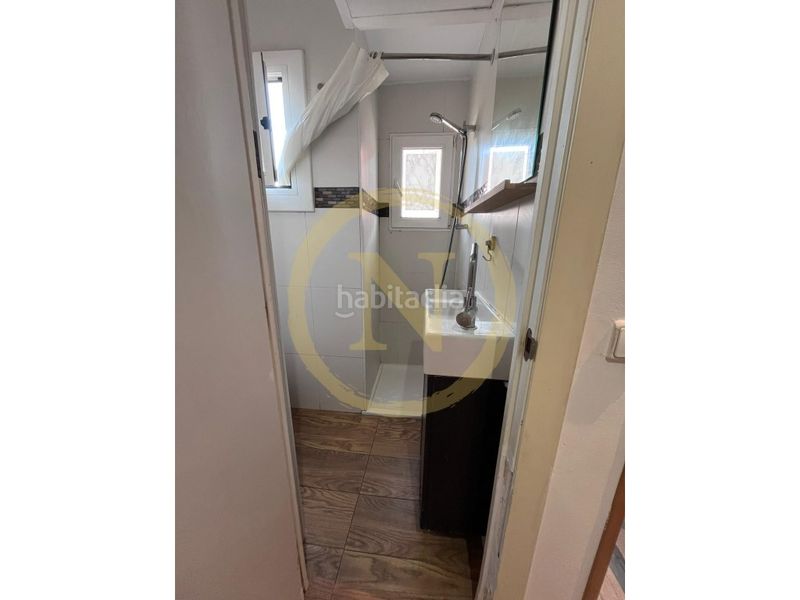 Foto ef131625-23d3-40c8-8167-f7e4f2f430b4. Pis a Collblanc Hospitalet de Llobregat (L´)