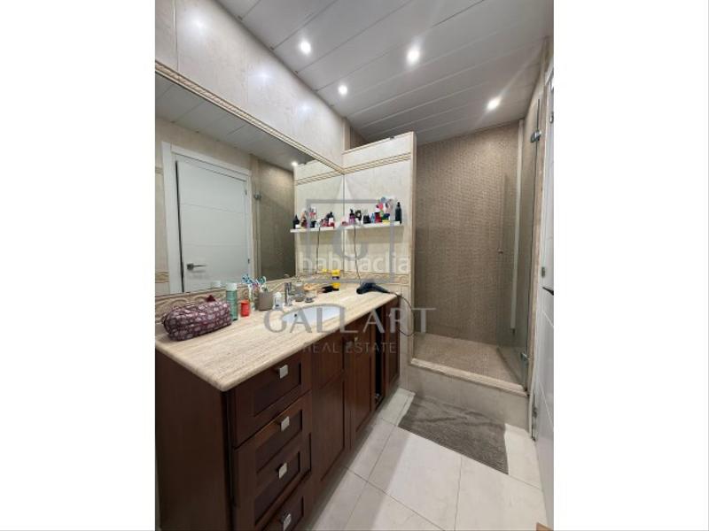 Foto b74e35cc-51f8-4c29-a5e8-4e3c8d425ad8. Piso esplendido piso en el eixample en La Nova Esquerra de l´Eixample Barcelona