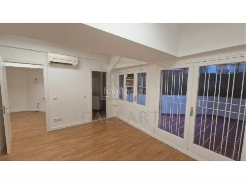 Foto 1e13d402-be69-4c49-86ef-4b034a2377a0. Bureau dans Putget - Farró Barcelona