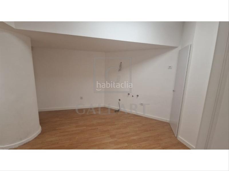 Foto 50c623ed-8667-45e2-a0e0-11662f059b7e. Bureau dans Putget - Farró Barcelona