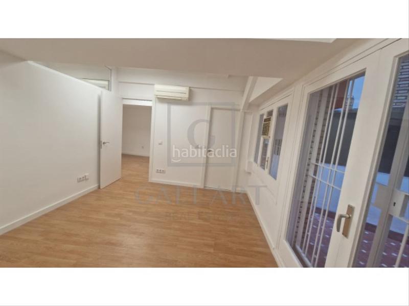 Foto a812e5d3-56fb-4281-94b3-5e2044b5090a. Bureau dans Putget - Farró Barcelona