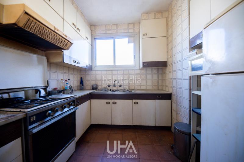 Foto 3471bf19-1ad0-41a1-8787-77993a0355bc. Piso  exterior con balcon en Torrent Ballester Viladecans