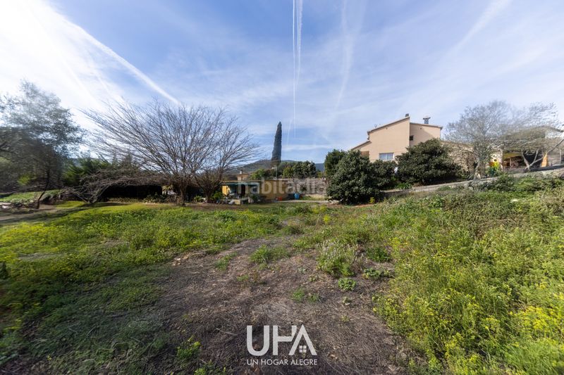 Foto a713d8a9-77d9-482a-b930-54f491fcbdb9. Terreny residencial a La Sentiu Gavà