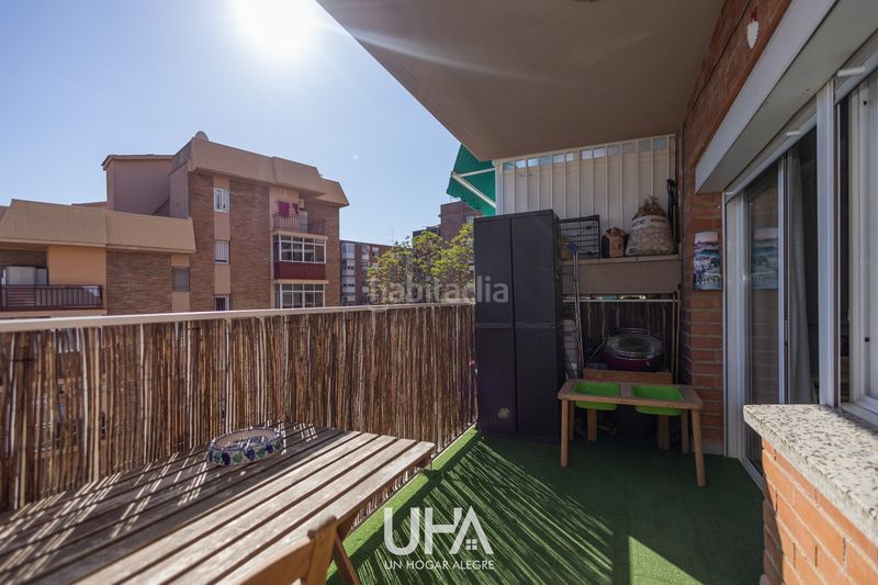 Foto be183c20-e3a3-4680-9b14-cc0d094a24e6. Piso *luminoso piso reformado con balcón y vistas en excelente ubicación* en Gavà