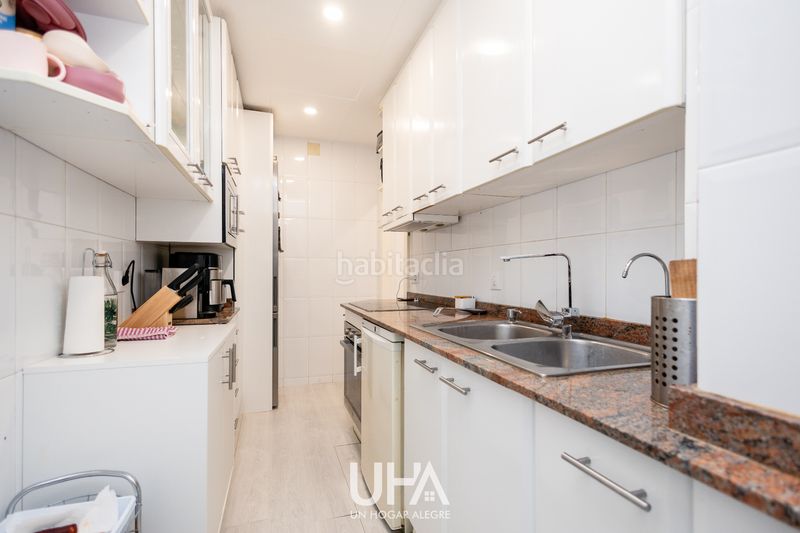 Foto c59a2a77-9832-4fa5-89c9-688502fc5b33. Piso *luminoso piso reformado con balcón y vistas en excelente ubicación* en Gavà