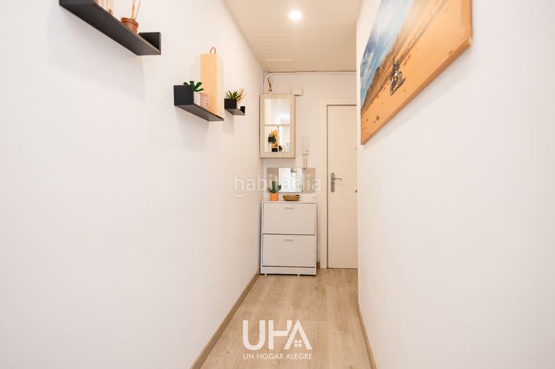 Foto d3a8bba9-1849-4fb3-ae91-14760365b27b. Piso *luminoso piso reformado con balcón y vistas en excelente ubicación* en Gavà