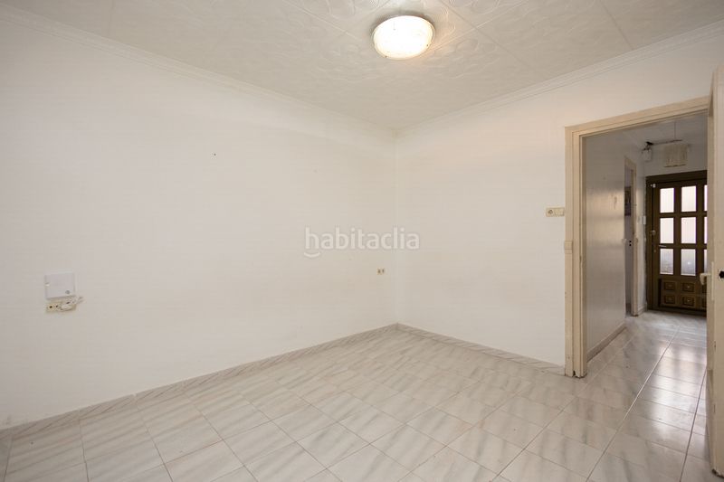 Foto 07513342-4521-4db4-94b4-48c794049cf7. Casa adossada a Centre-Estació Gavà