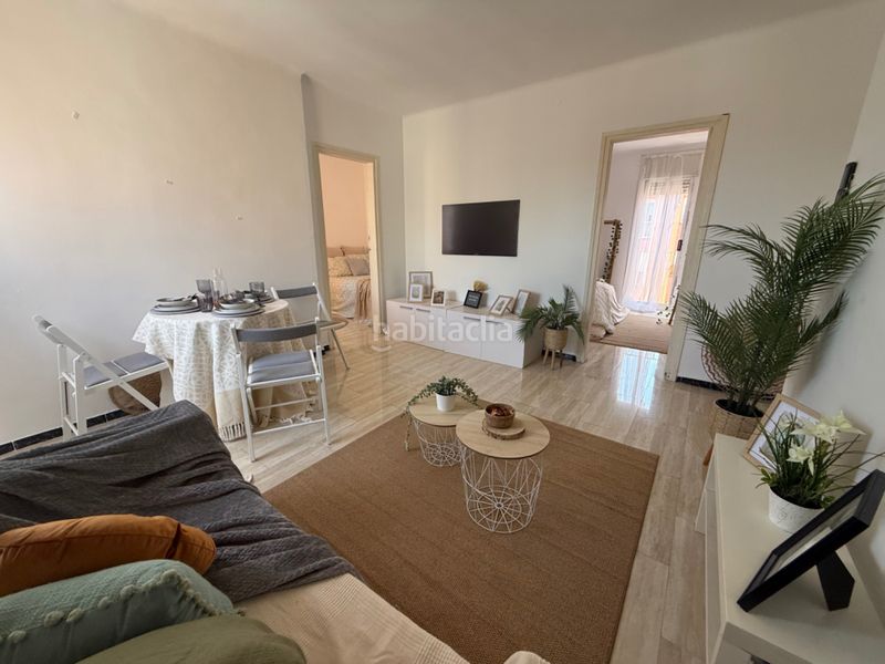 Foto edb6dd40-a648-40ed-b6f4-406886dc9434. Pis a Passeig Maragall Gavà