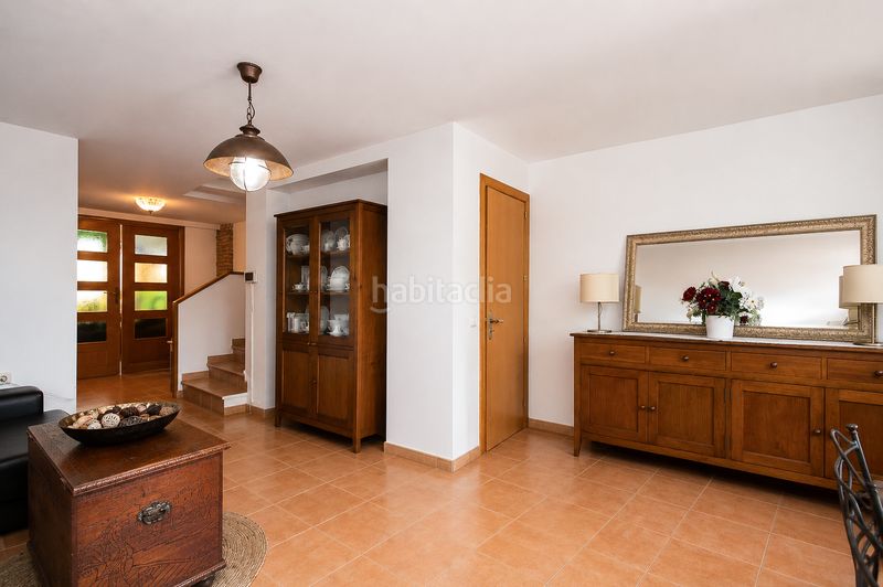 Foto f3b672f5-7f0e-47ee-ac91-b026dd6e3c42. Casa amb xemeneia calefacció a Les Botigues Castelldefels