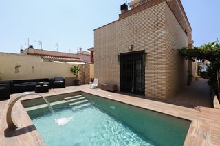 Xalet  Carrer del lliri. Casa semi nueva en albarosa