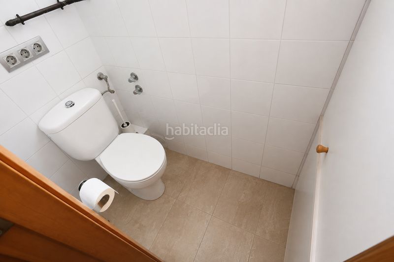 Foto 33e7a385-6661-4aca-b9ca-9534b3c058c8. Casa adossada amb calefacció aparcament piscina a Gavà