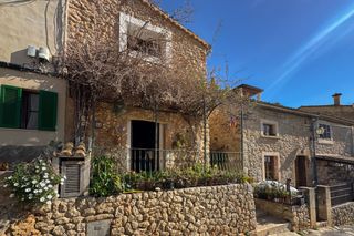 Bauernhof in Carrer del pouador 26. Casa de pueblo en la mejor zona de alaró